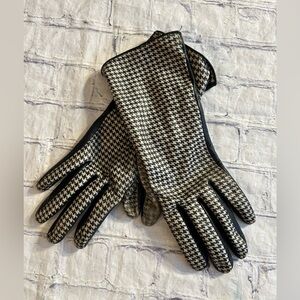 FOWNES GENUINE LEATHER BLACK PALMS WITH HOUNDSTOOTH TOP WOMENS GLOVES SIZE 7.5